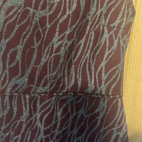 And Taylor loft size 6, maroon and gray prints dress - Picture 3 of 4